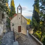 Fusion de l'église de la colline de Marjan